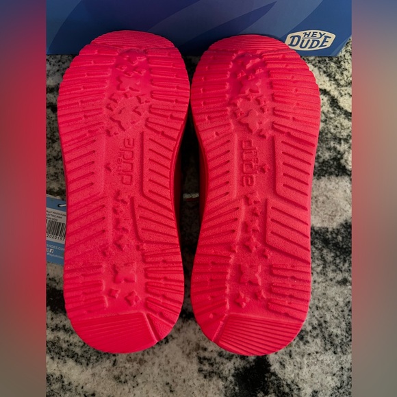 HEY DUDE Funk Mono Electric Pink Barbie Hot Neon Pink Wally Youth Wendy - Picture 3 of 7